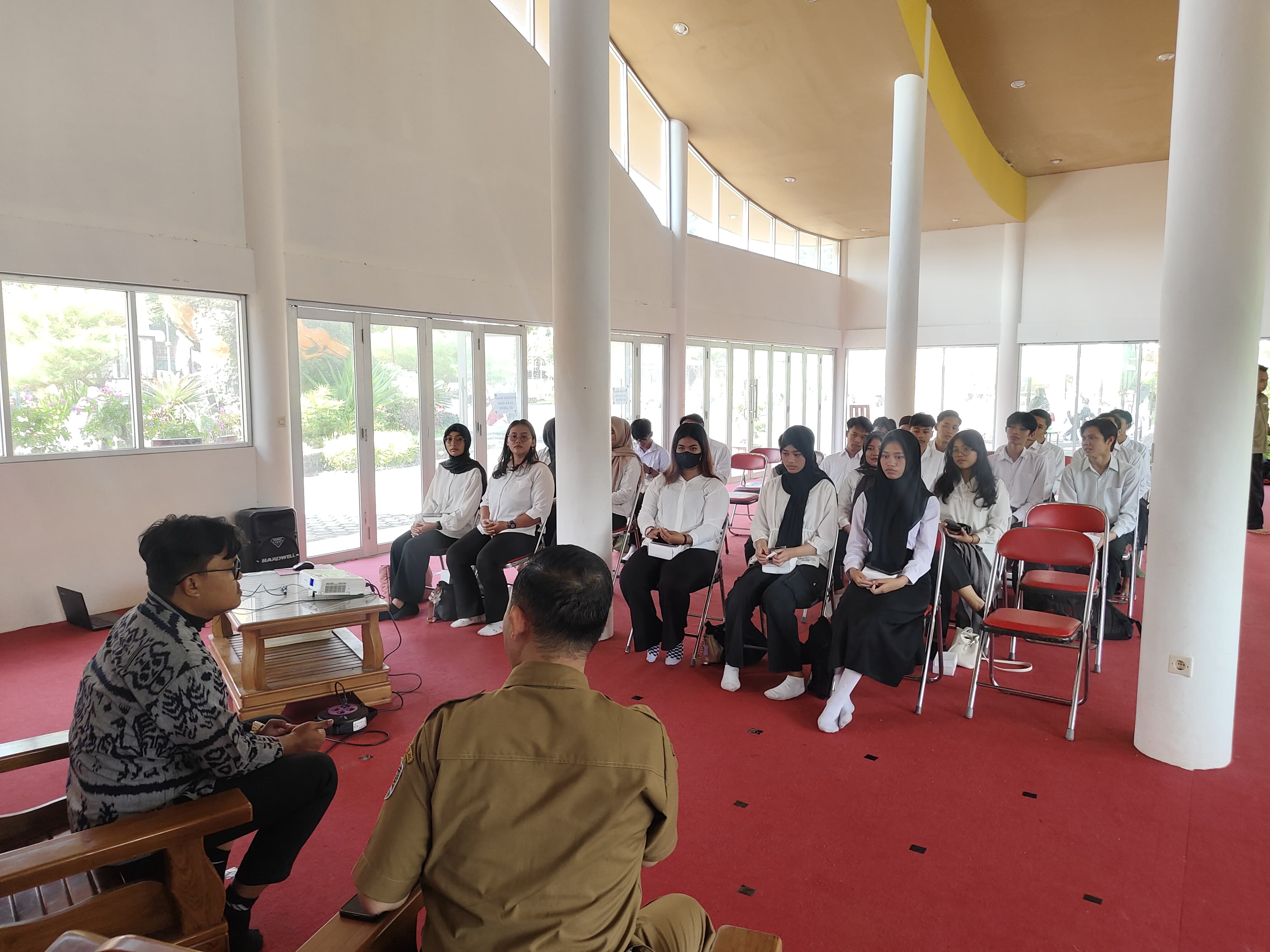 Pelatihan Pemandu Wisata (DBHCHT 2025)